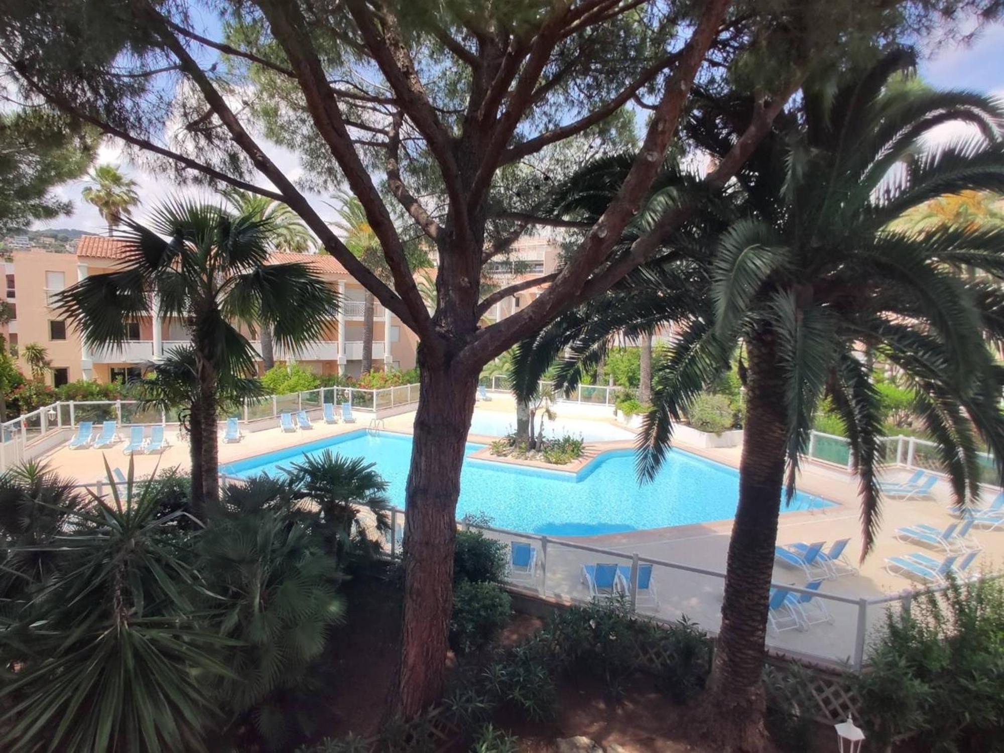 Appartement Golfe Juan, 2 pièces, 4 personnes - FR-1-252-140 Vallauris Extérieur photo